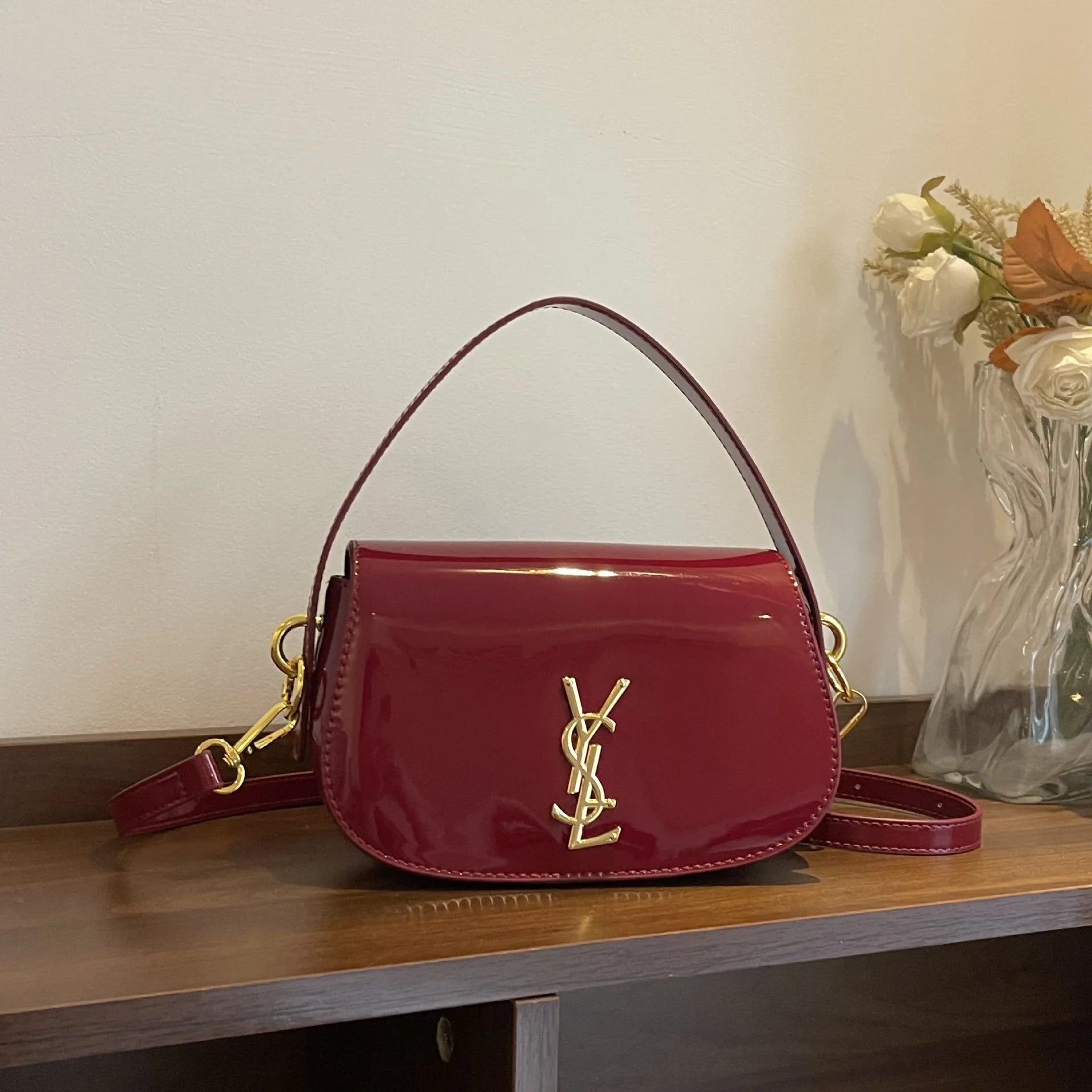 Luxury Small Batch Designer Tote Bag Women Versatile Crossbody Shoulder Bag High Quality Leatherlike Casual Daypack Minimalist