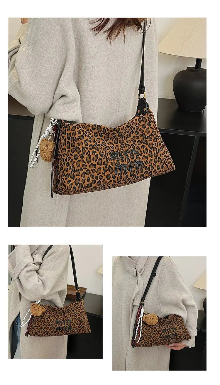 Women's Beautiful Handbag Attractive Look For Garden Parties And Outdoor Soirees Charming