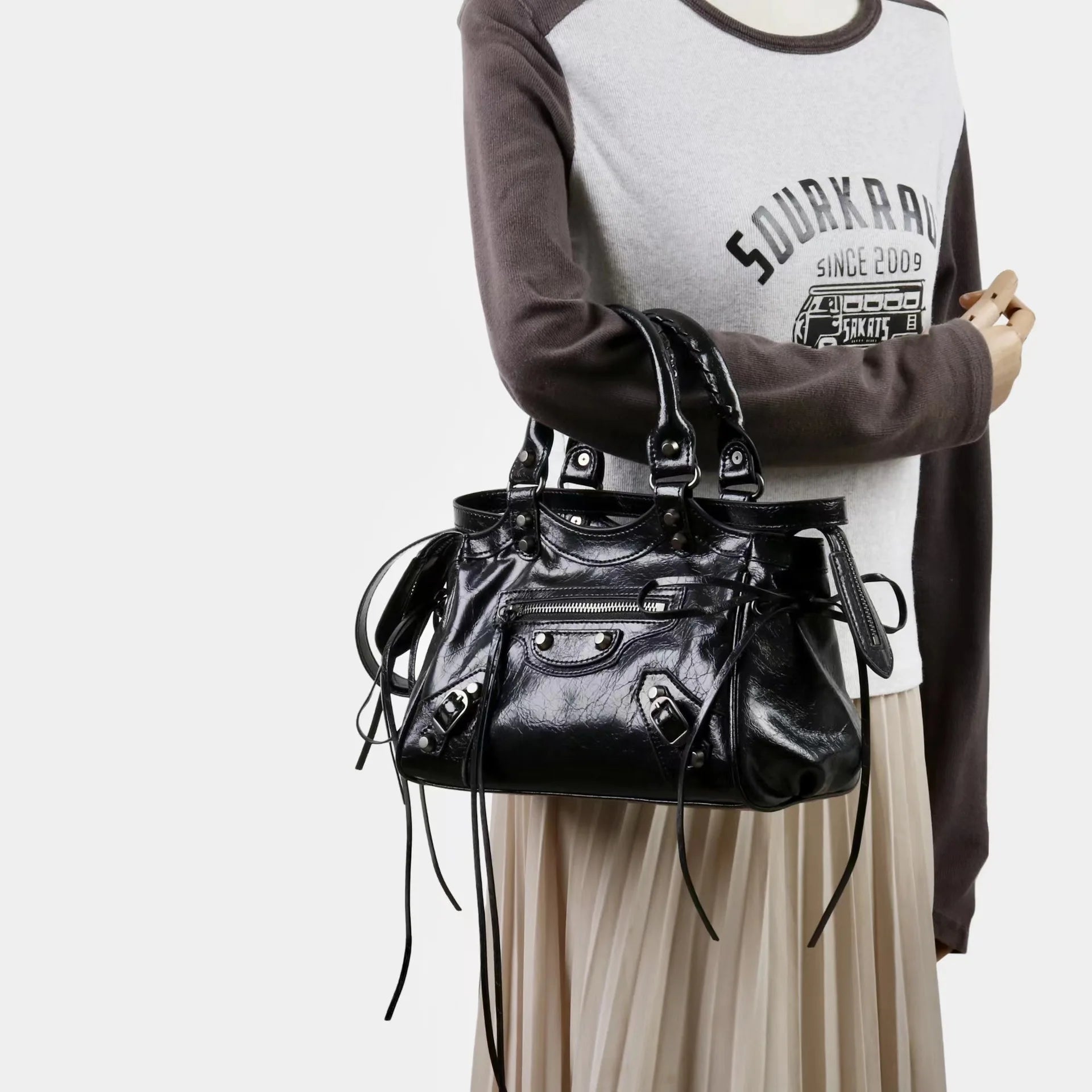 Postman's Bag Single-Shoulder Crossbody Commuter Leather Women's Chain Soft Square Bag Large Capacity Versatile Everyday