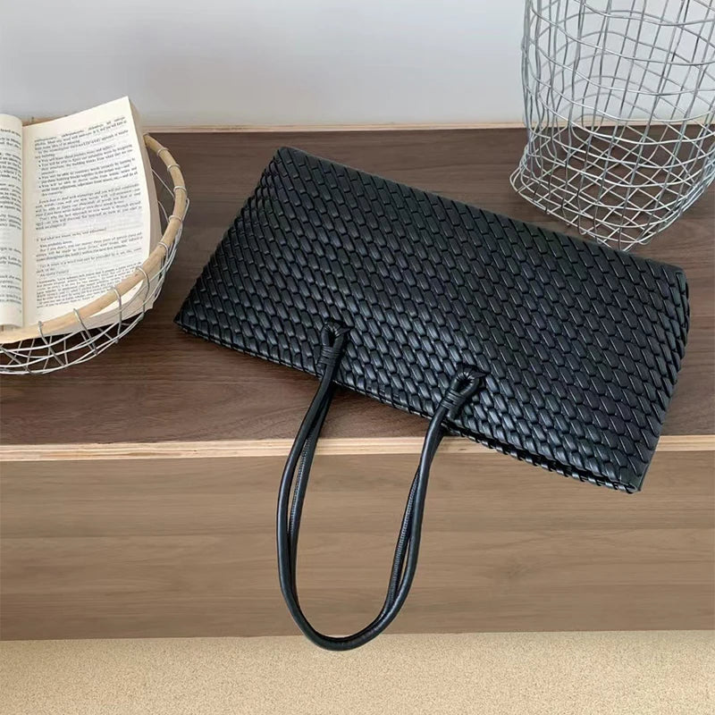 Luxury Top Handle Tote Bag Elongated Exquisite Woven Shopping Bag Magnetic Closure Pocket Shoulder Bag Designer Horizontal Purse