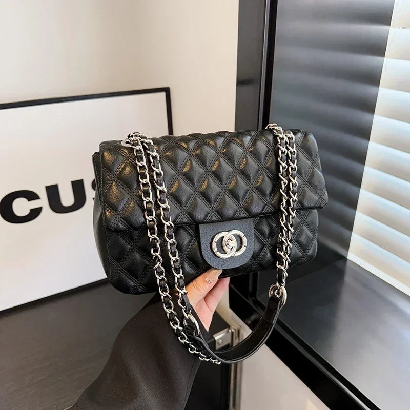 2025 Solid Color Crossbody Bag, Fashionable Commuter Crossbody Bag with Large Capacity and Elegant Minimalist Leather Design