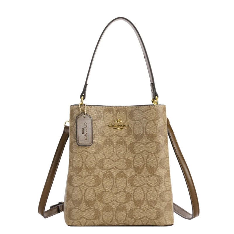 Stylish Clutch Mini Bag Casual Simple Vintage Fashionable For Women With Letter Logo And Leather Luxury