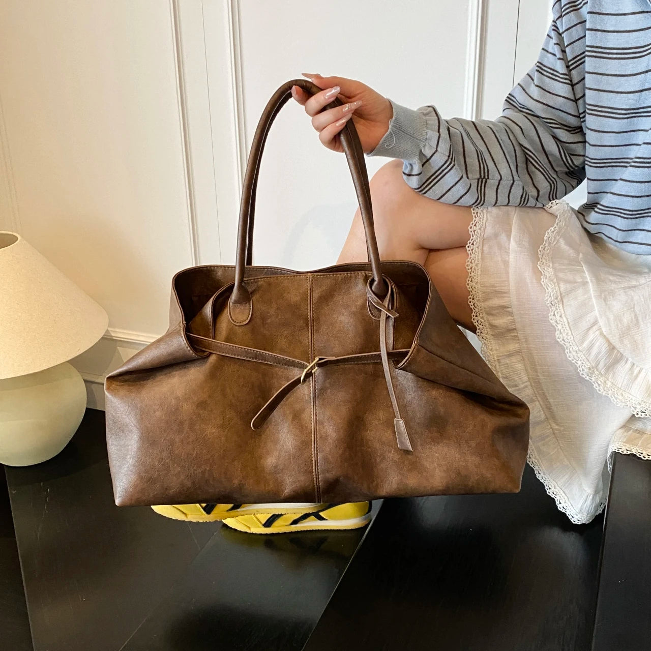 Women's Tote Bag, Large Capacity Soft Leather Shoulder Bag, Retro Casual Handbag, Perfect for Commuting Handbags Travel Bag