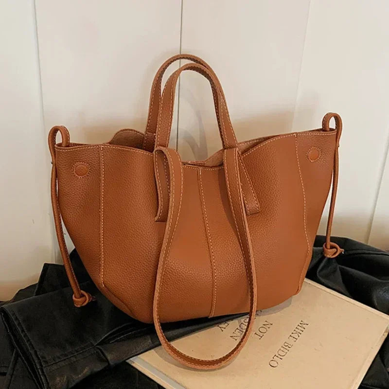 New Handheld Tote Bag Large Capacity Fashionable Women's Bag Premium Single Shoulder Underarm Bag Trousses De L’épaule