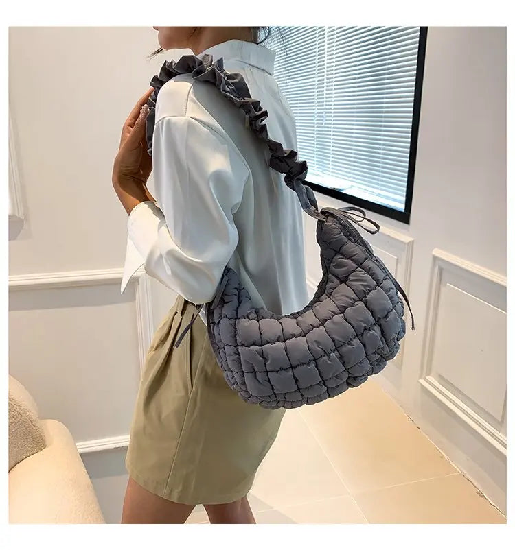 Luxury Brand Women's Handbag In Classic Elegant Leather By Famous Designer For Fashionable Ladies Must-Buy