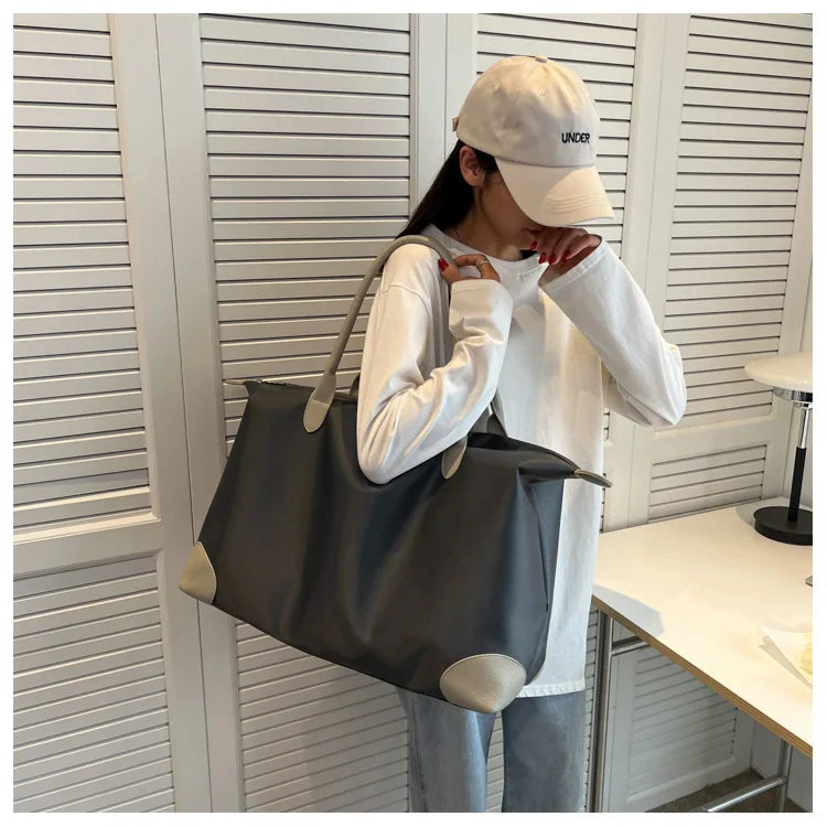 Portable Large Duffel Bag for Travel Lightweight Yet Durable Nylon Sport Tote Gym Bag Shoulder Weekender Overnight Bag for Women