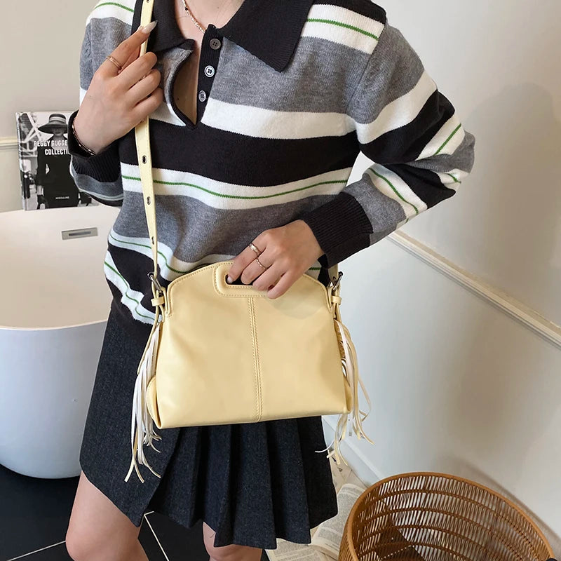 Fashionable Crossbody-Bag In Genuine Leather For Ladies, Classic Shoulder Bag By Famous Designer, Elegant Handbags