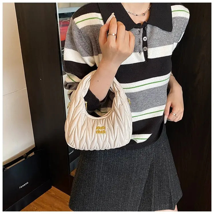 Luxury Ladies Shoulder Bag Made Of Premium Leather Boasting Paris Style And Casual Vintage Trendy Look