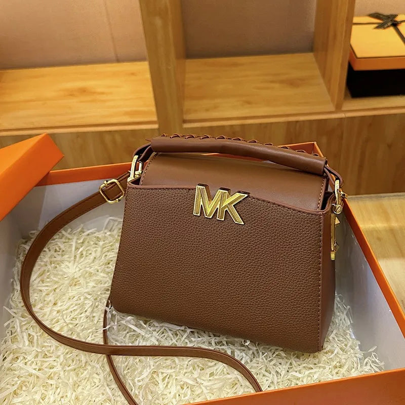 Paris Retro Chain Strap Crossbody Bag For Women Premium Leather Zipper Shoulder Bag Elegant Design Small Square Bag