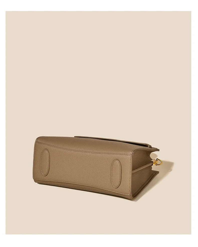 Classic Elegant Ladies Shoulder Bag From Luxury Brand In Premium Leather Famous Designer Popular Messenger