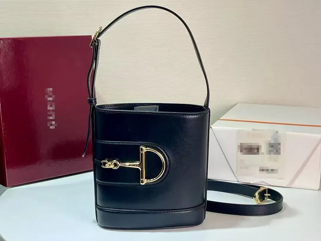 Luxury Crossbody Handbag For Women Paris Fashion Elegant Leather Classic Large Capacity Tote Bag Solid Color Designer