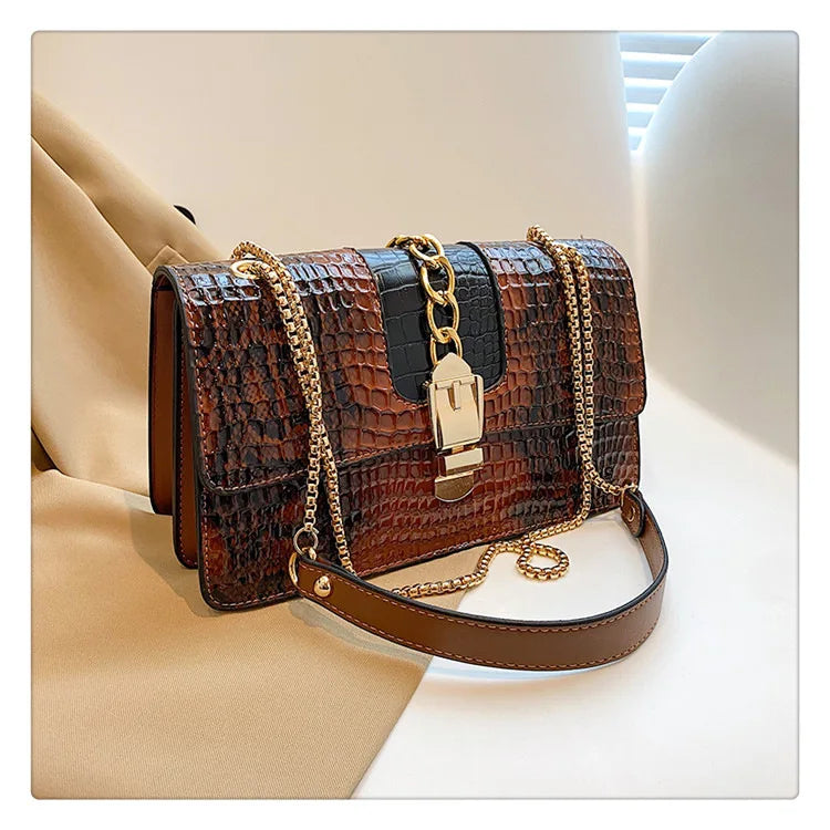Luxury Designer Brand Bolsa New Fashion Personality Hand Bill Shoulder Bag for Women Crossbody Small Square Bag hot sale