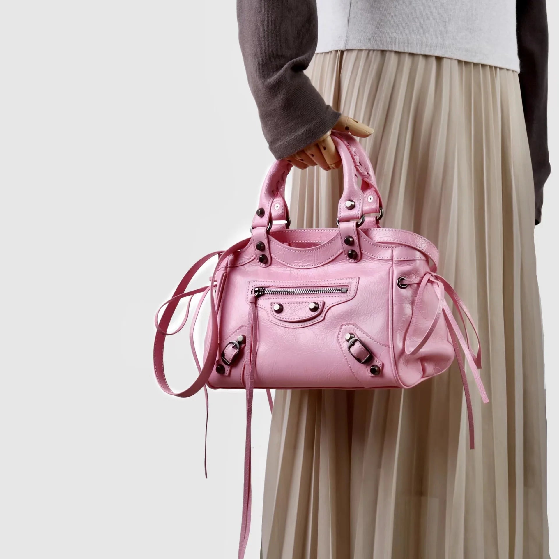 Postman's Bag Single-Shoulder Crossbody Commuter Leather Women's Chain Soft Square Bag Large Capacity Versatile Everyday