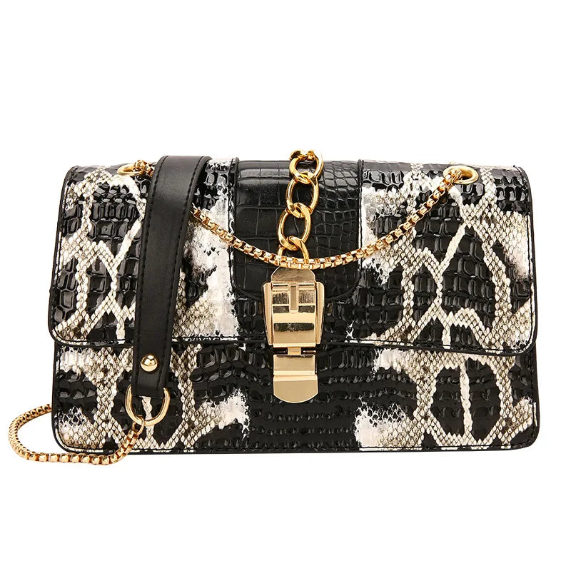 Luxury Designer Brand Bolsa New Fashion Personality Hand Bill Shoulder Bag for Women Crossbody Small Square Bag hot sale