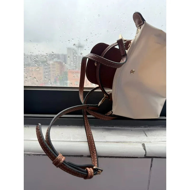 Mini dumpling bag Y2K style nylon shoulder crossbody bag nylon waterproof bag mobile phone bag fashionable women's bag