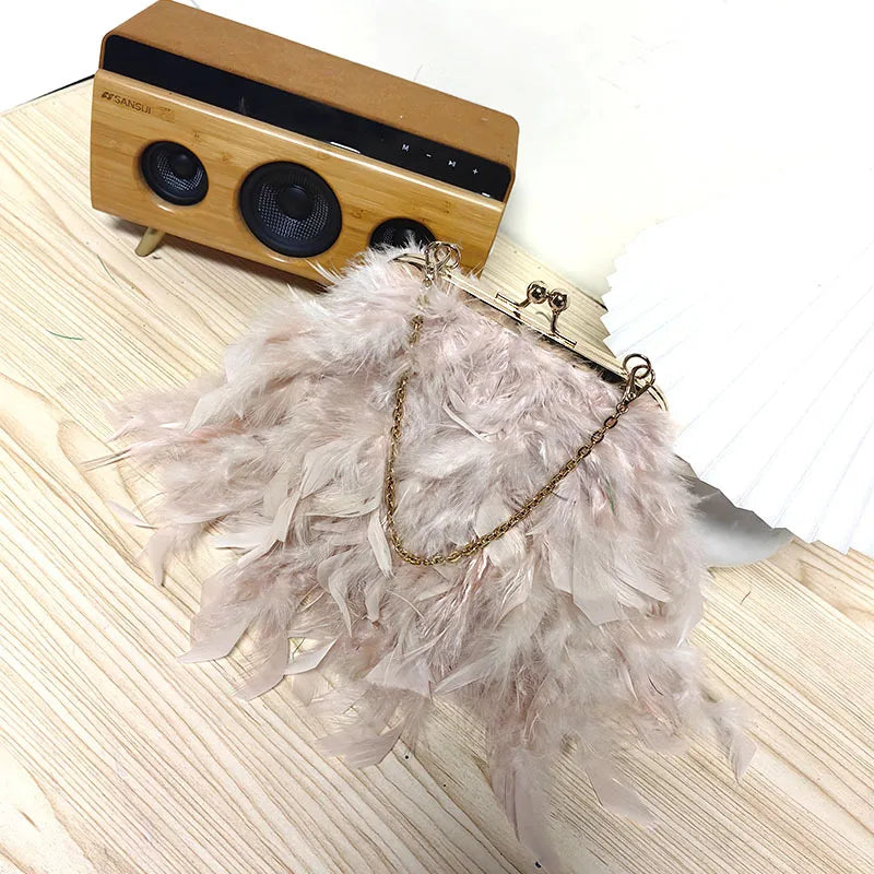 2025 New Feather Purses and Handbags Women Party Evening Clutch Bag Shoulder Bag Pearl Chain Designer Wedding Bag