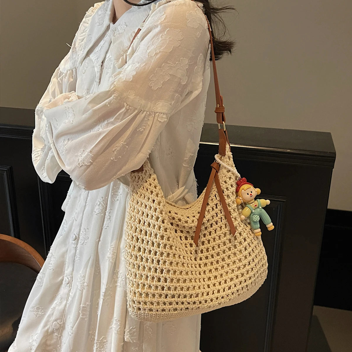 Travel Bag Hand-Woven Large-Capacity Straw Bag Women's 2025 New Beach Shoulder Bag Summer Tote Bag Seaside Play Travel Work Clothing to Work to School