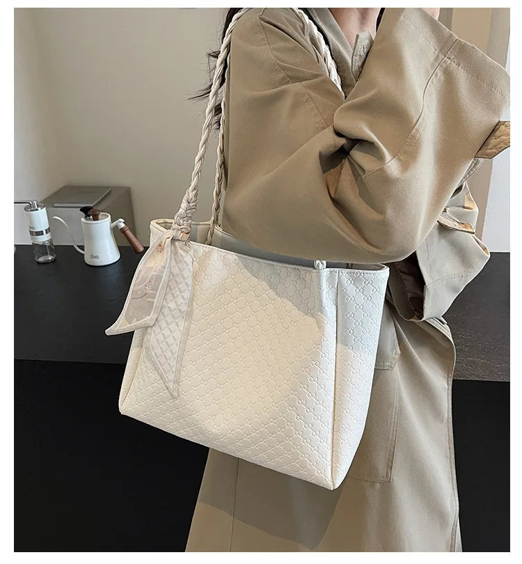 Fashion Tote Bag for Women Large Capacity Shoulder Purse Designer Handbag Simple Style Casual Office Commute Daily Use