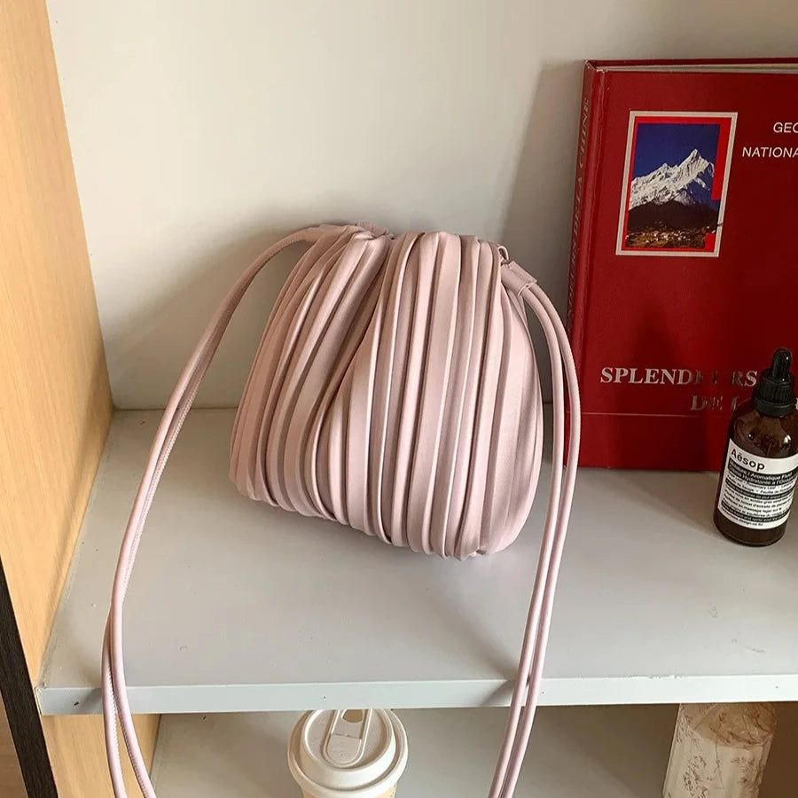 Luxury Women's Shoulder Crossbody Bag Summer New Luxury Soft PU Pleated Mini Bag Versatile Fashion Candy Color Small Square Bag