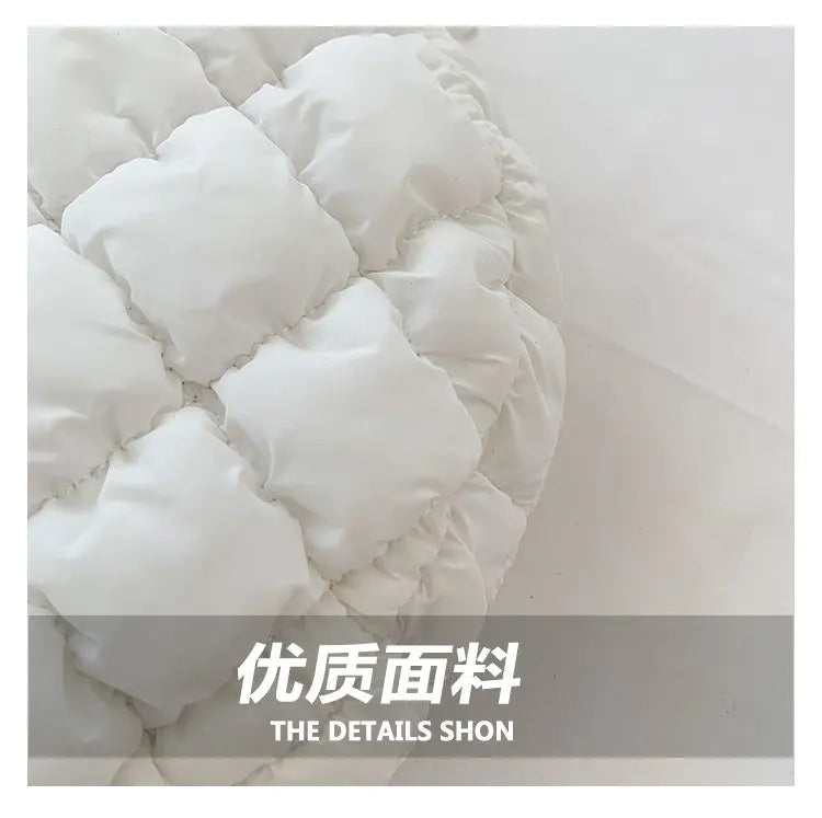 Luxury Brand Women's Handbag In Classic Elegant Leather By Famous Designer For Fashionable Ladies Must-Buy