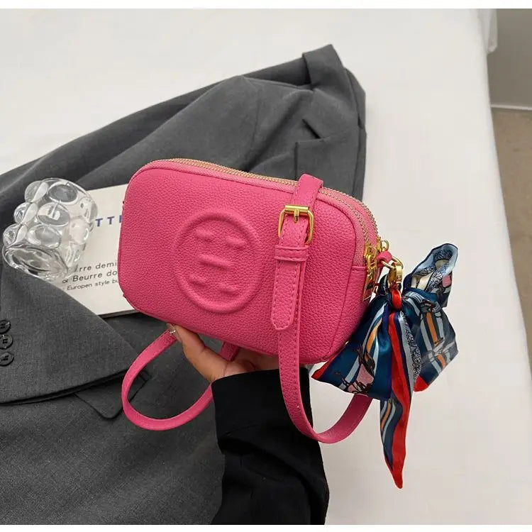 Bucket bag designer luxurious high appearance camera bag new zipper shoulder crossbody bag fashionable and versatile travel bag