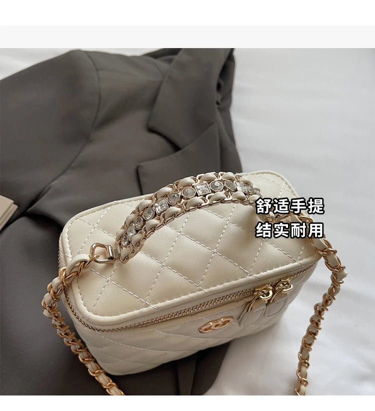 Luxury Brand Ladies Genuine Leather Messenger Bag, Elegant Shoulder Handbag By Famous Designer, Popular Crossbody Tote Bags