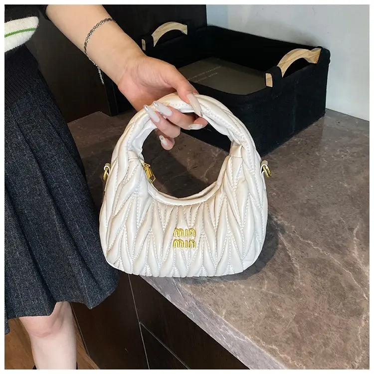 Luxury Ladies Shoulder Bag Made Of Premium Leather Boasting Paris Style And Casual Vintage Trendy Look