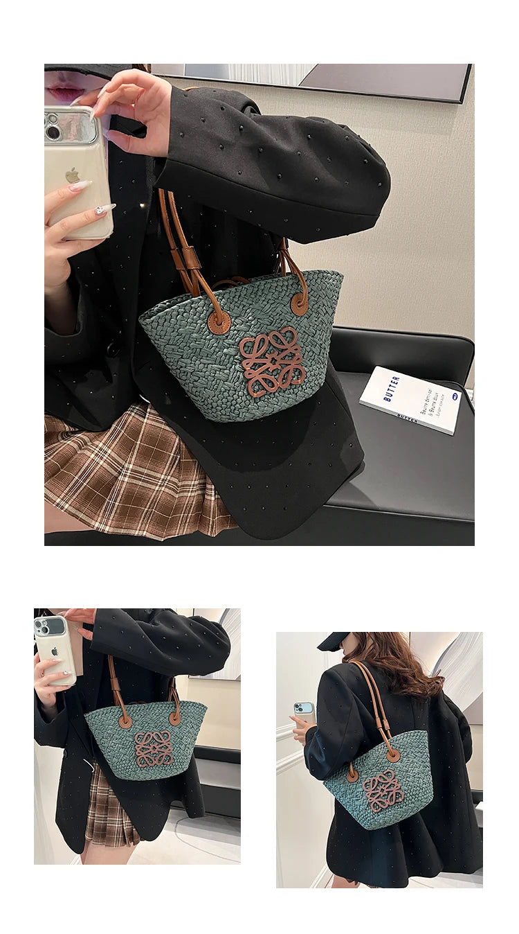 Luxury Simple Classic Clutch Bag Mini For Women With Solid Color Fashion Design And Best Superstar Show Appeal