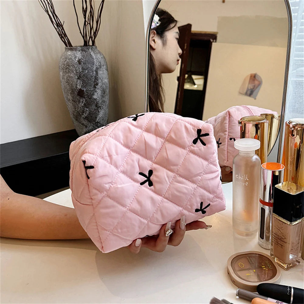 Makeup Bag for Women Embroidered Bowknot Travel Cosmetic Bags Large Capacity Toiletry Storage Bag Portable Makeup Pouch