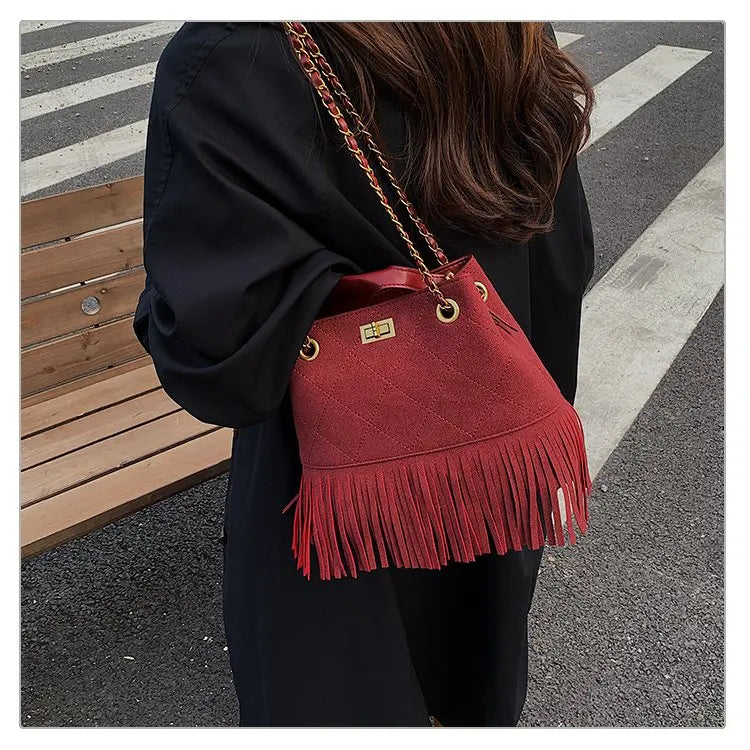 High-End Women's Shoulder Bag Made Of Premium Leather With Trendy Design And Paris Vintage Style