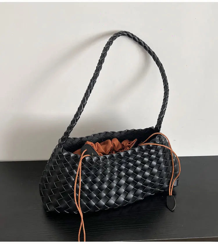 Hand woven armpit bag, women's new high-end and versatile retro handbag, single shoulder mother bag