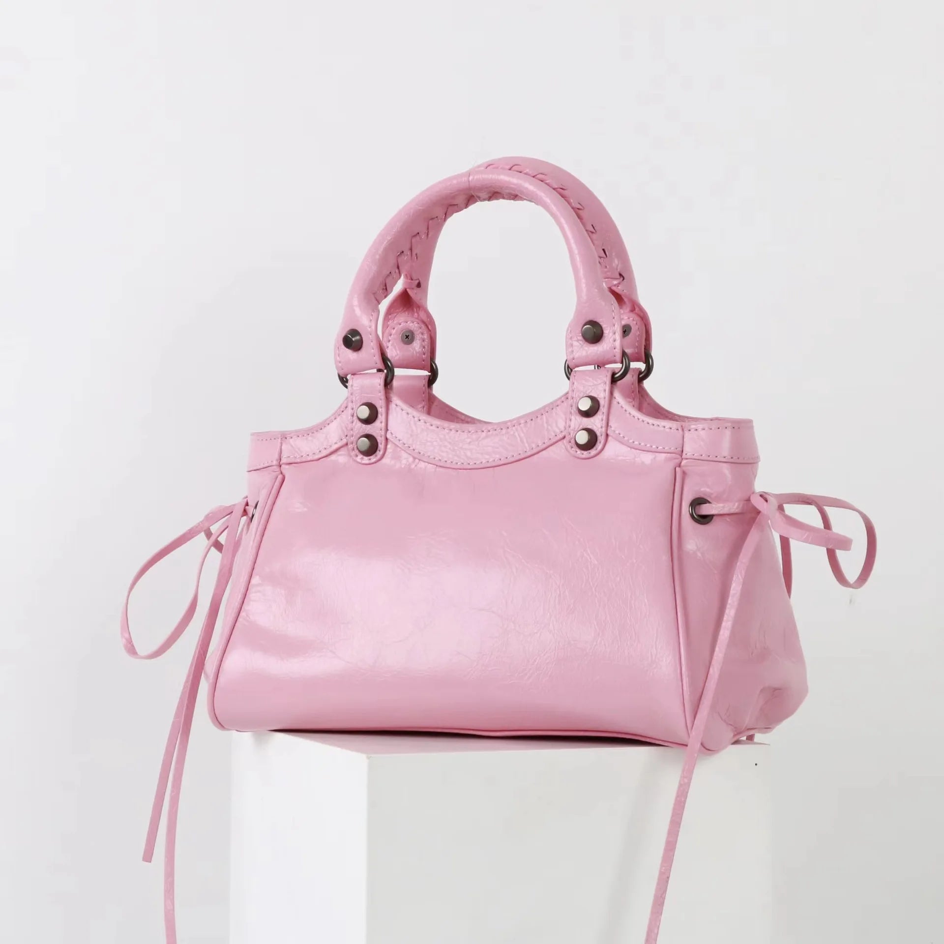 Postman's Bag Single-Shoulder Crossbody Commuter Leather Women's Chain Soft Square Bag Large Capacity Versatile Everyday