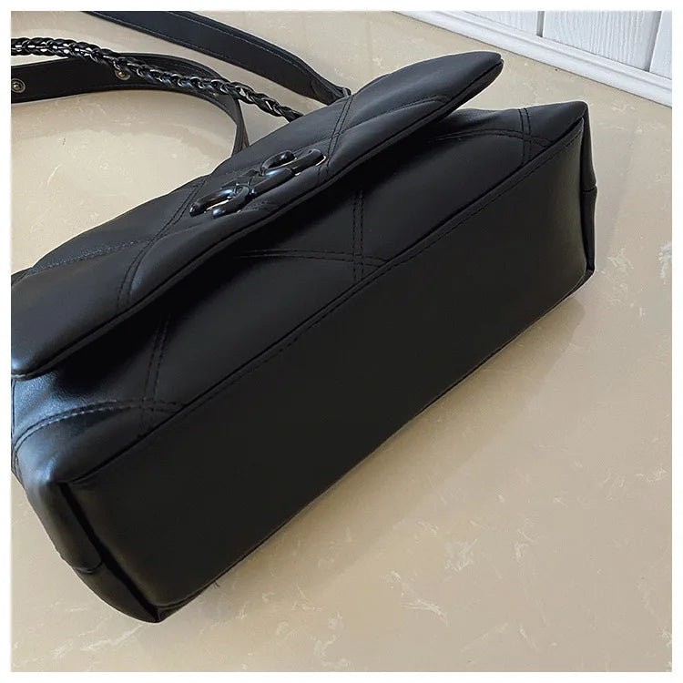 2025 Women’s Premium Light Luxury Shoulder Bag — New Foreign-Style Exquisite Design, Lightweight Large-Capacity & Versatile