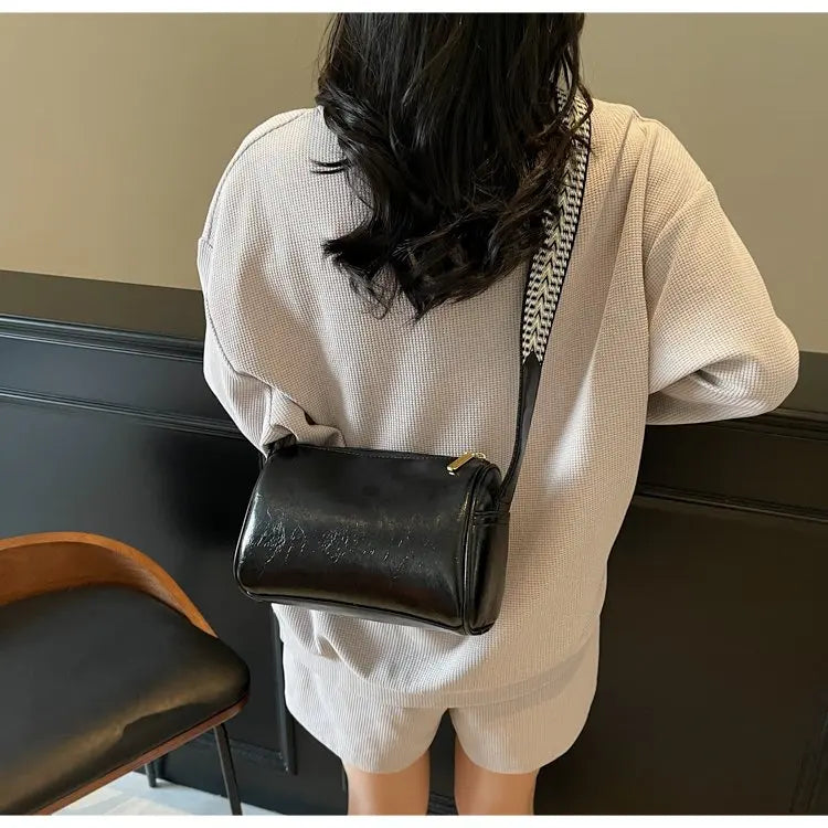 Luxury Brand Famous Designer Women's Tote Bag Elegant Leather Classic Crossbody Messenger Popular Ladies