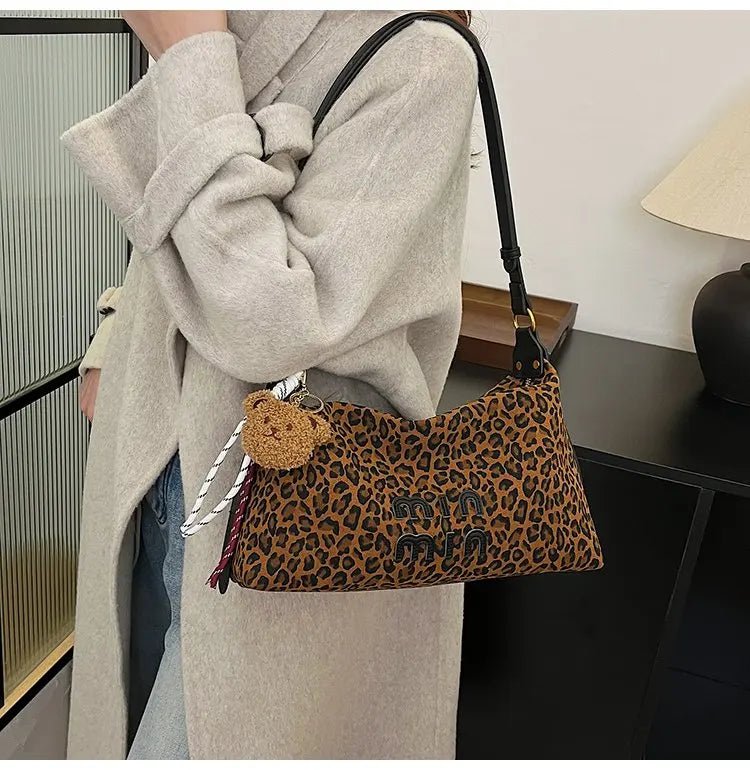 Women's Beautiful Handbag Attractive Look For Garden Parties And Outdoor Soirees Charming