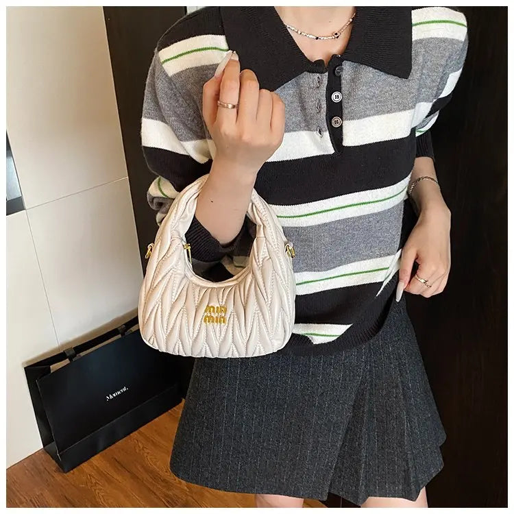 Luxury Ladies Shoulder Bag Made Of Premium Leather Boasting Paris Style And Casual Vintage Trendy Look