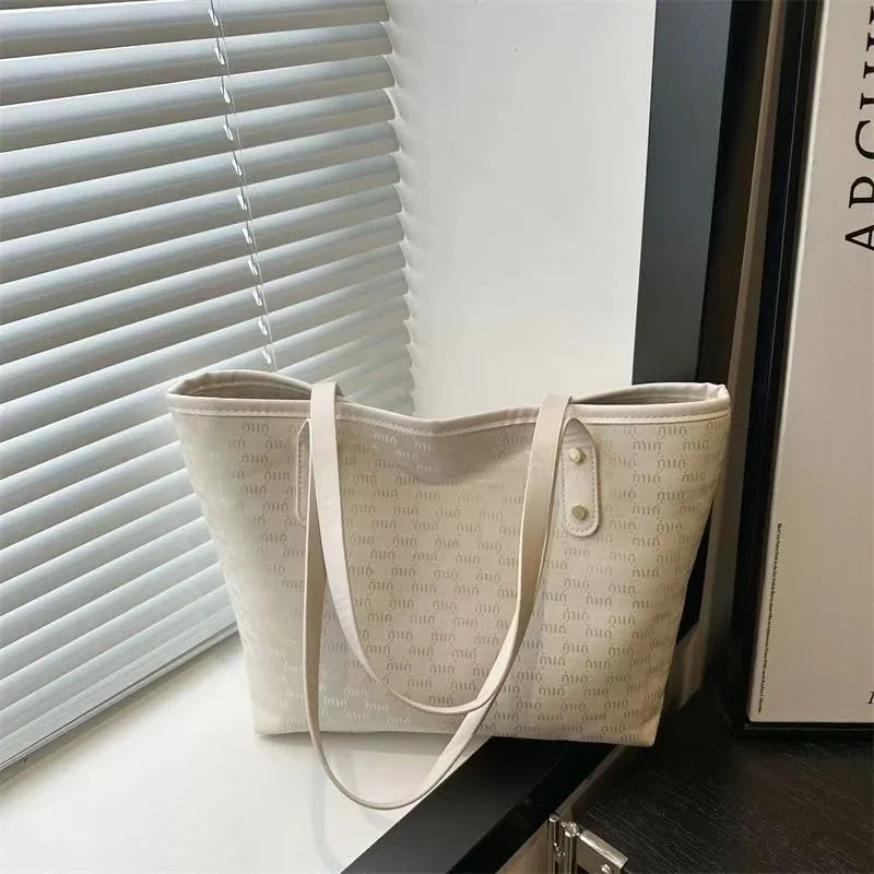 Luxury-textured Tote Handbag for Women, 2025 Summer New Design Large Capacity Checkered Shoulder Bag, Trendy Underarm Bag