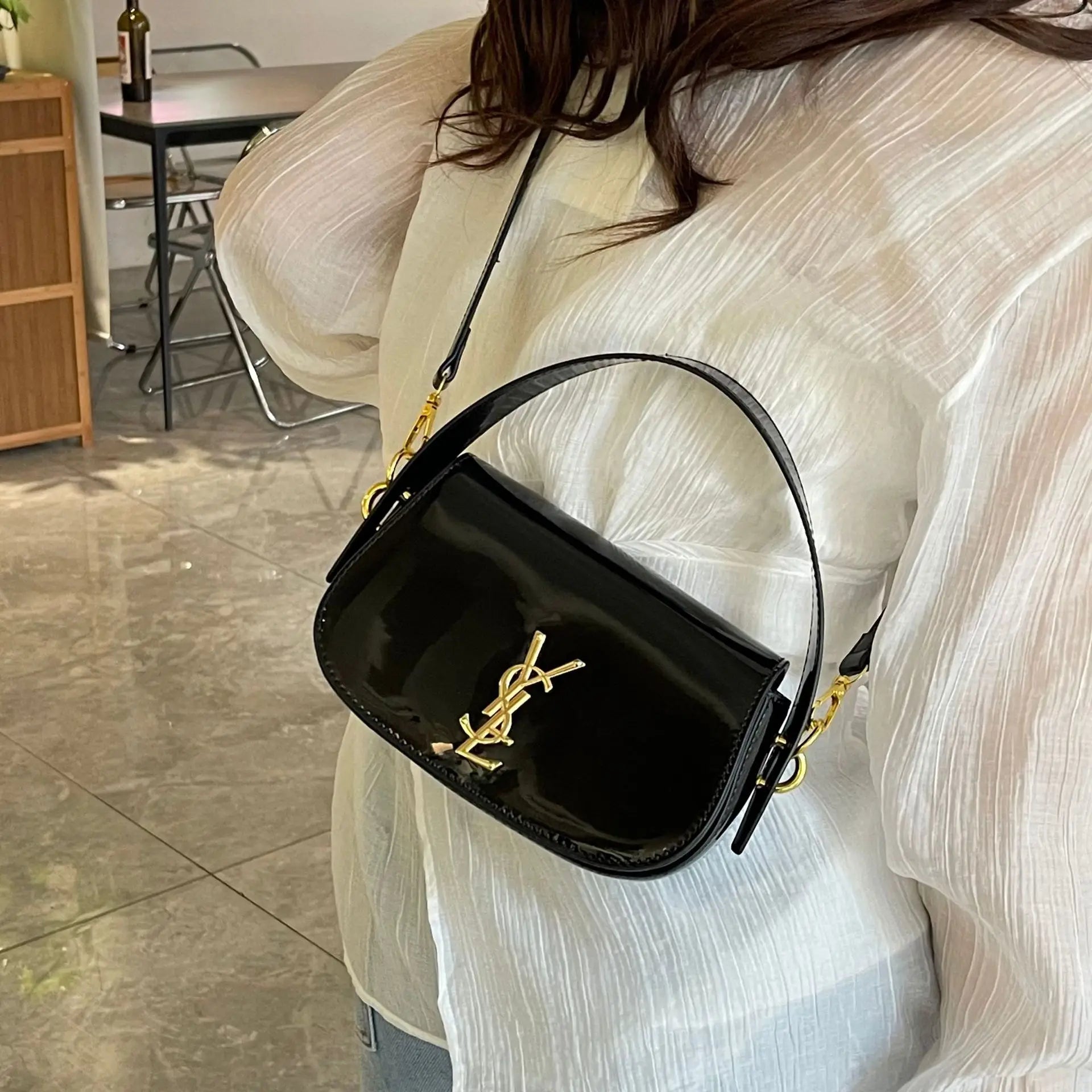 Luxury Small Batch Designer Tote Bag Women Versatile Crossbody Shoulder Bag High Quality Leatherlike Casual Daypack Minimalist