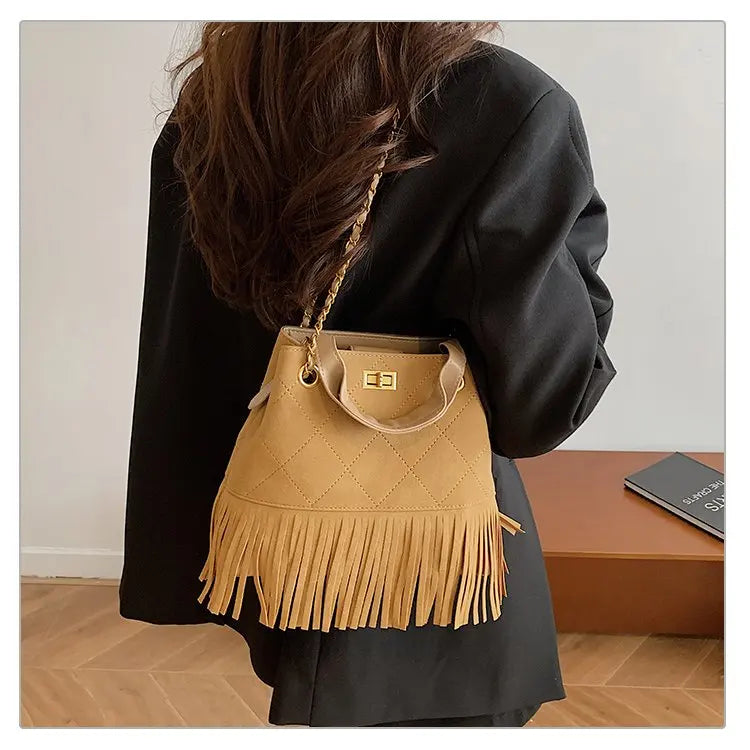 High-End Women's Shoulder Bag Made Of Premium Leather With Trendy Design And Paris Vintage Style