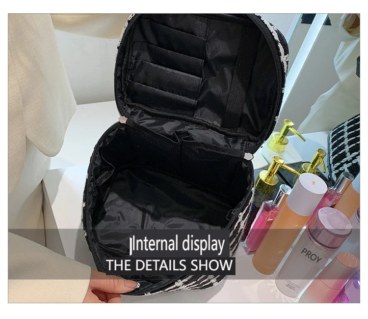Luxury Design Portable Cosmetic Bag For Women Lightweight Toiletry Wash Storage Bags Handle Lipstick Square Makeup Purse