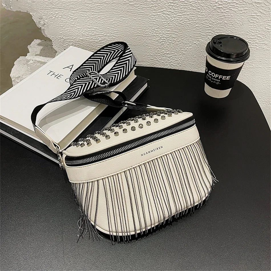 Luxury Woman Chest Bag Fashion Tassel Leather Large Capacity Crossbody Sling Bag Women Waist Bag Casual Rivet Design Travel Sac
